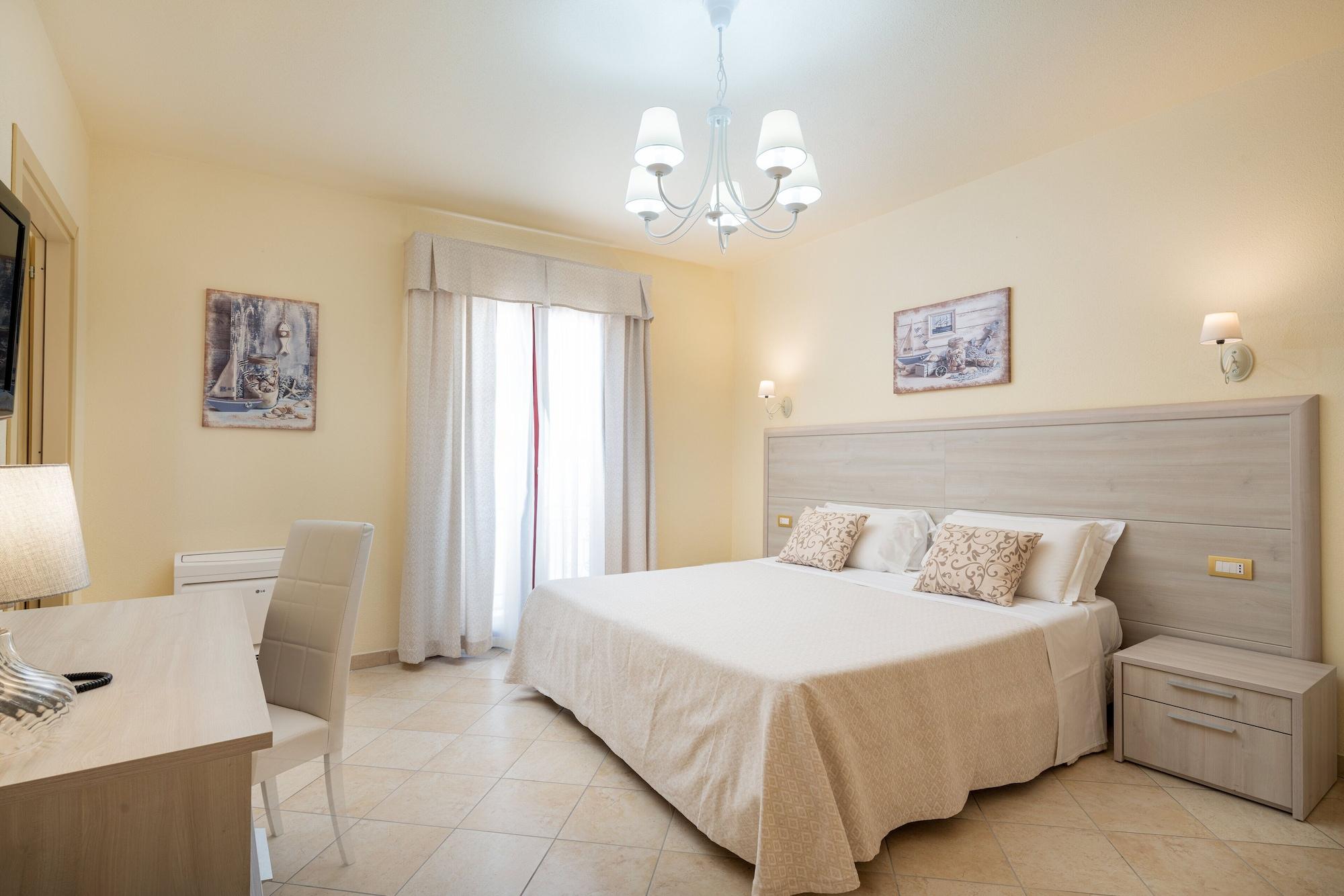 Hotel Regina Elena Olbia Buitenkant foto
