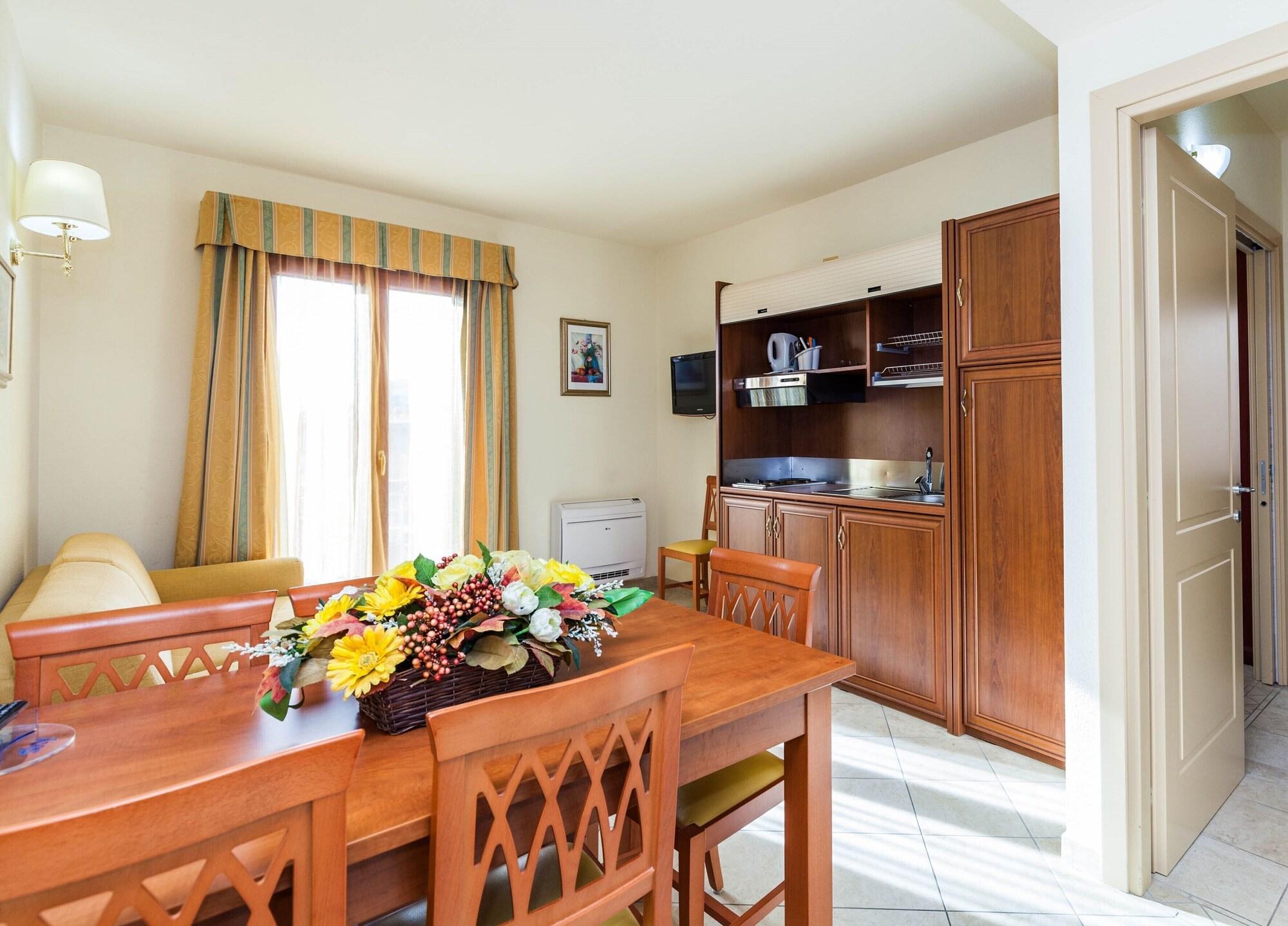 Hotel Regina Elena Olbia Buitenkant foto